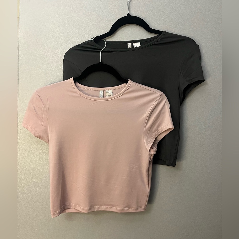 H&M grey and pink baby tees